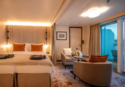 DianaJuniorSuit_400x280.jpg