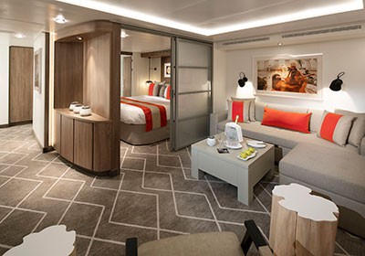 EG18-CelebritySuite-Living2R.jpg