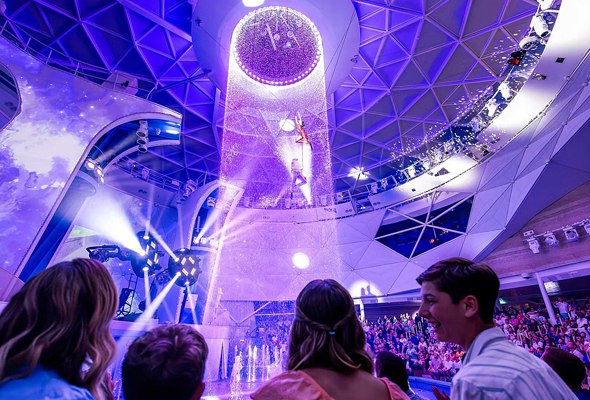 LEGEND_AQUADOME_590x400.jpg