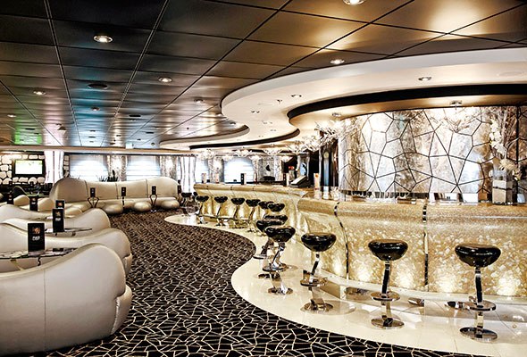 MSC-Divina,-Black-&-White-Lounge.jpg