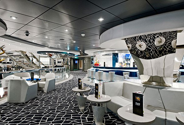 MSC-Divina,-Silver-Lounge-Bar.jpg