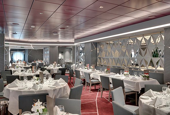 MSC-Seaview,-Silver-Dolphin-Restaurant.jpg