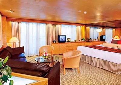 Neptune-Suite-Maasdam.jpg