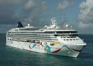 Norwegian_Dawn.jpg
