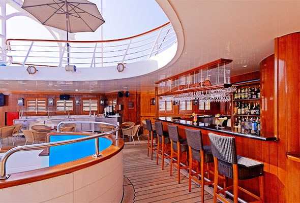 O_SP_ST_Pool-Bar_006.jpg