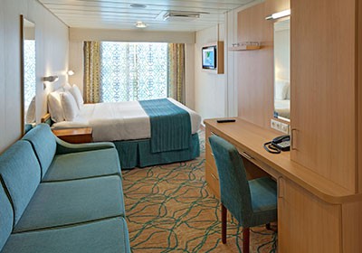 RCI_RH_PreferredOceanView-LivingR.jpg