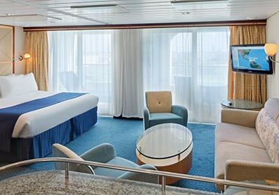 RCI_AD_GrandSuite-Living2R.jpg