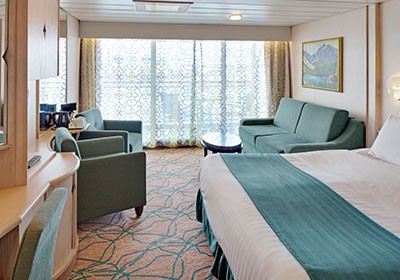 RCI_RH_JuniorSuite-Living1R.jpg