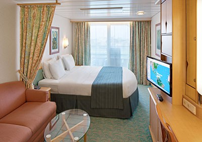 RCI_AD_DeluxeOceanView-LivingR.jpg