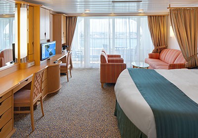 RCI_AD_JuniorSuite-LivingR.jpg