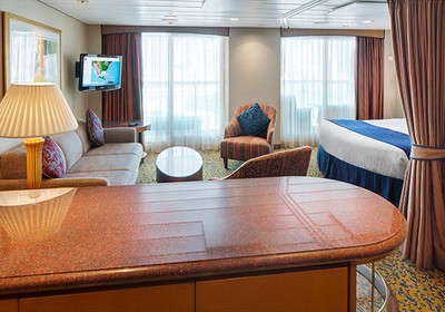 RCI_BR_GrandSuite-Living1R.jpg