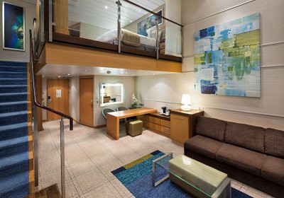 RCI_AL_AccCrownLoft-Living1R_croped.jpg