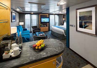 RCI_AL_GrandSuite-Living1R.jpg