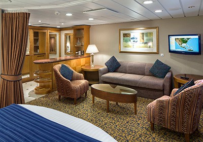 RCI_BR_GrandSuite-Living2R.jpg