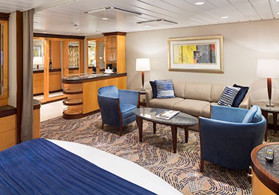 RCI_NV_GrandSuite-Living2R.jpg