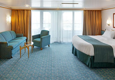 RCI_AD_AccJuniorSuite-LivingR.jpg