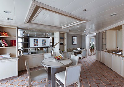 Royal-Suite.jpg
