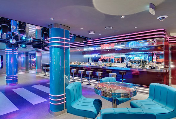 Seaside,-Garage-Club.jpg