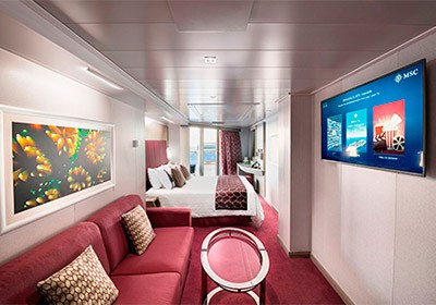 Suite-with-private-whirlpool.jpg