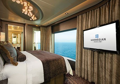 The-Haven-Deluxe-Owner's-Suite-with-Large-Balcony-H2.jpg