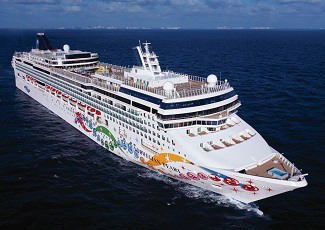 norwegian-pearl-fb82a44c43902a8b.jpeg